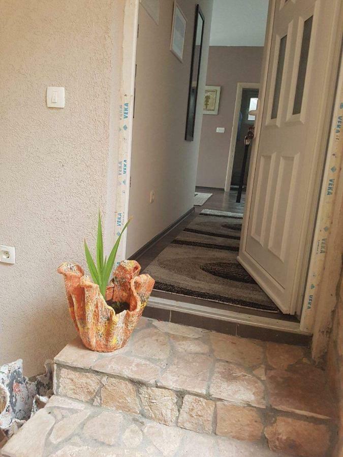 Apartman Tajma Mostar Exteriör bild